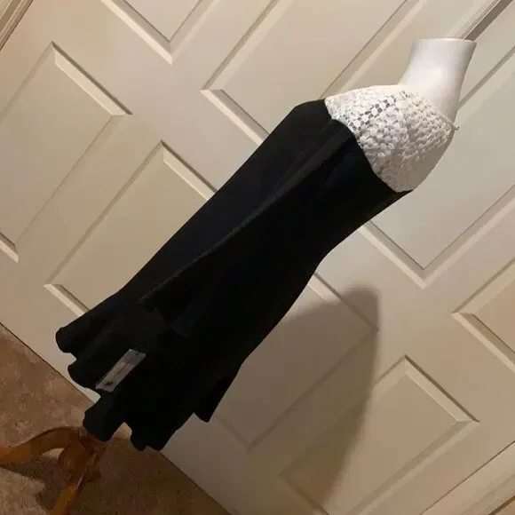 Karl Lagerfeld Classy tulip sleeve with lace neckline accent. Brand new - Picture 5 of 15